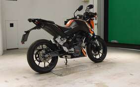 KTM 200 DUKE JUC40