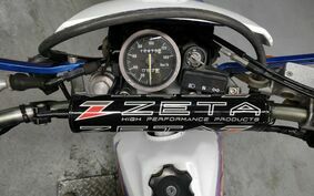 SUZUKI DR250R SJ45A