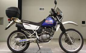 SUZUKI DJEBEL 200 (DR200SE) SH42A