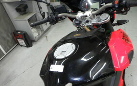 APRILIA SHIVER 750 2013