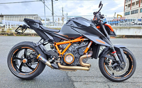 KTM 1290 SUPER DUKE R 2020 V3940