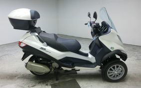 PIAGGIO MP3 Hybrid M651