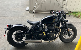 TRIUMPH BONNEVILLE BOBBER 2021 DAD84H