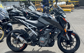 KTM 390 DUKE 2022 JPJ40