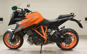 KTM 1290 SUPER DUKE GT 2024