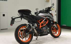 KTM 390 DUKE 2022