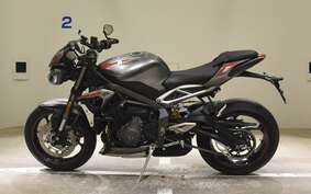 TRIUMPH STREET TRIPLE RS DA554Z