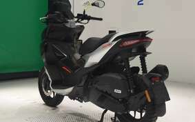 APRILIA SR GT200