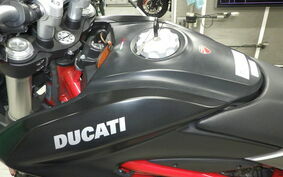 DUCATI HYPERMOTARD 820 2013